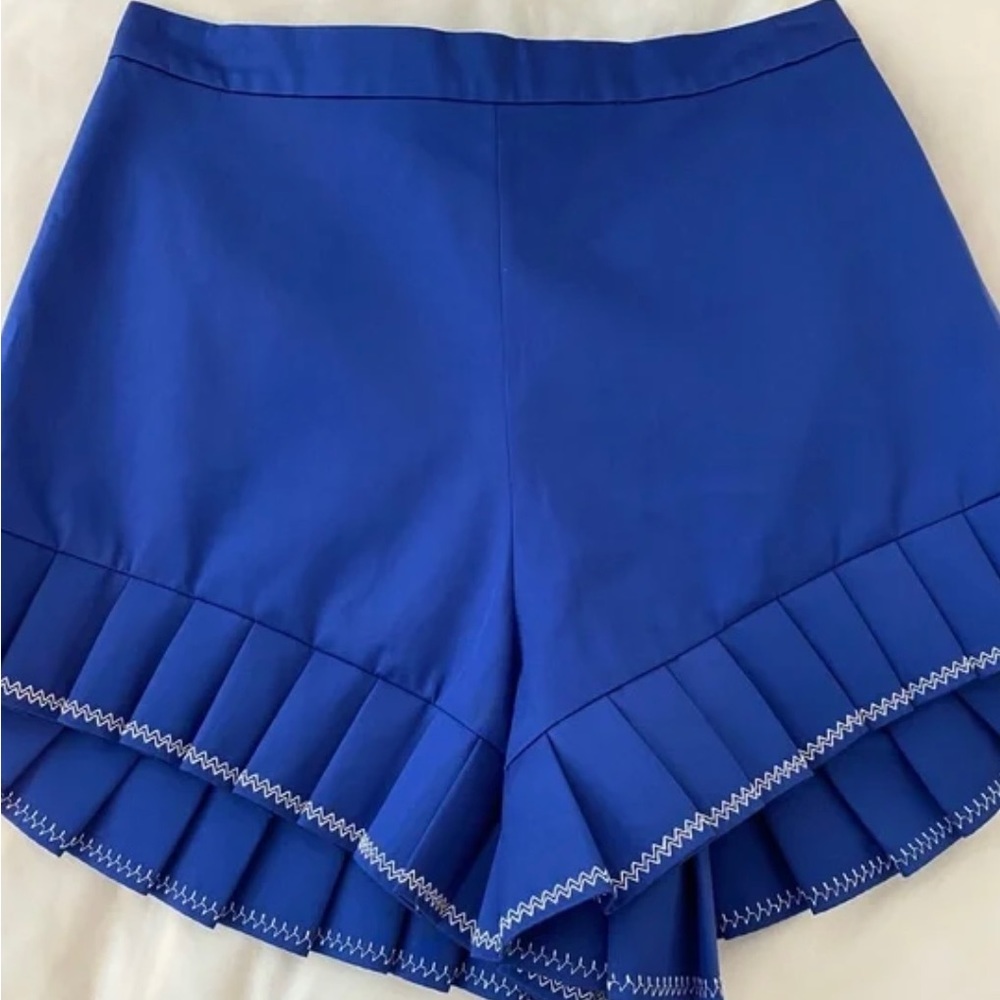 ALEXIS Blue flared shorts
